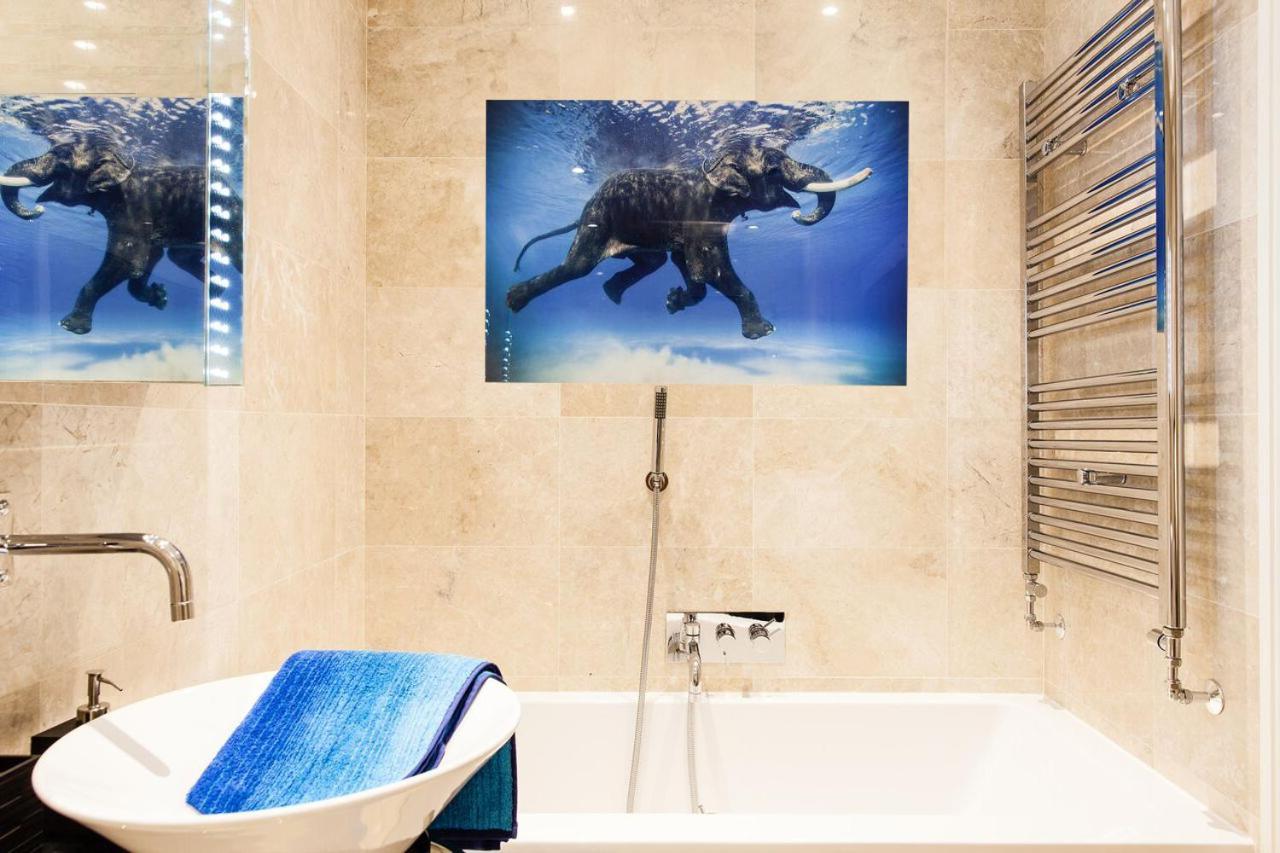 Cool Covent Garden Theatre Design Hub For Families Friends Couples Apartman London Kültér fotó
